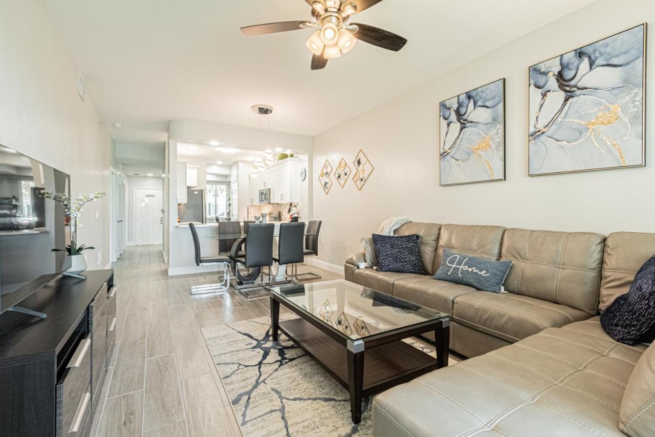 Greenlinks At Lely Luxury White Orchid Fully Renovated Modern 1st Floor 3bdr Golf *
