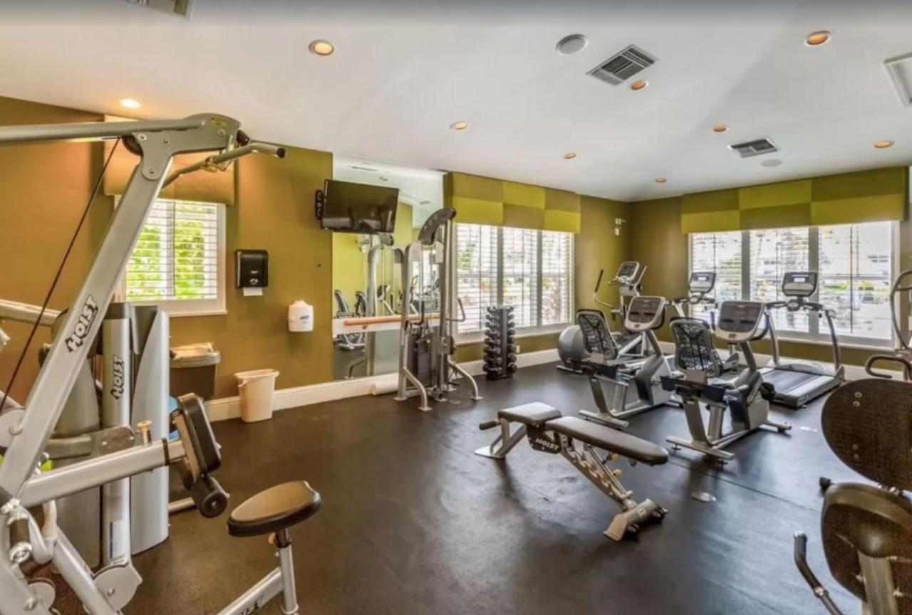 Greenlinks At Lely Luxury White Orchid Fully Renovated Modern 1st Floor 3bdr Golf