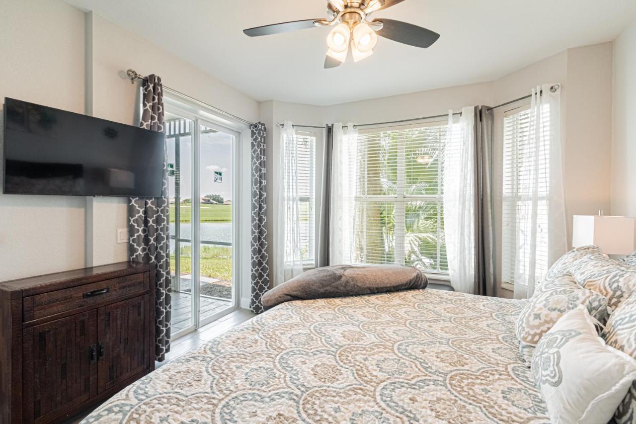 Greenlinks At Lely Luxury White Orchid Fully Renovated Modern 1st Floor 3bdr Golf *