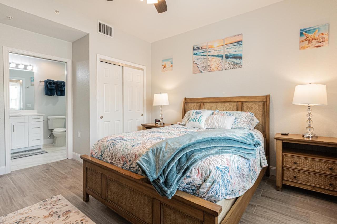 Apartment Greenlinks At Lely Luxury White Orchid Fully Renovated Modern 1st Floor 3bdr Golf