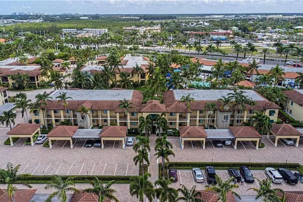 Holiday home Tropical Poolside Bliss Naples
