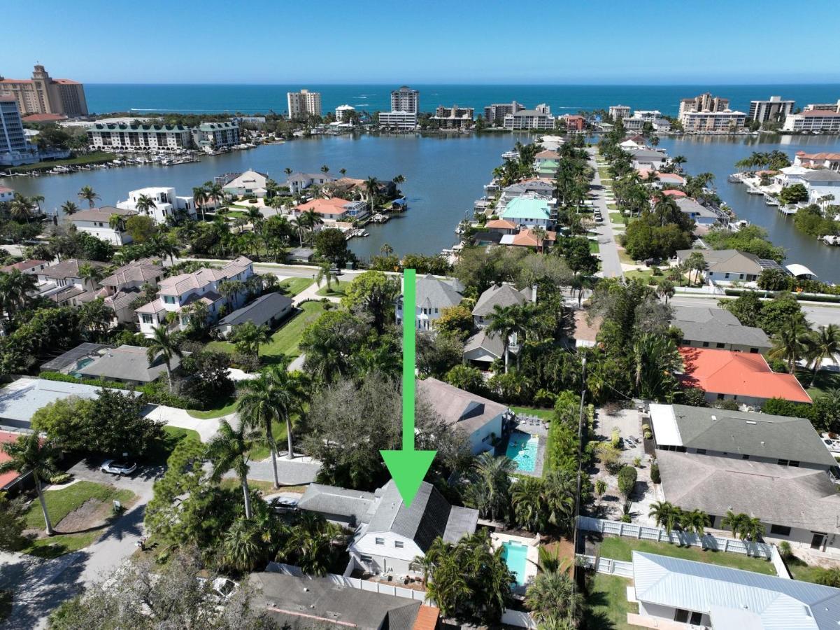 Holiday home Fall Special! Seas The Day - One Has It - Walk To Vanderbilt Beach!