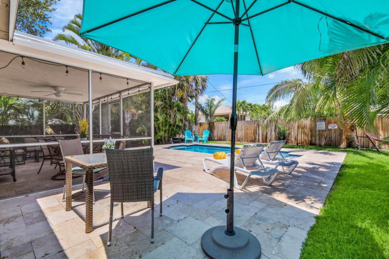 Fall Special! Seas The Day - One Has It - Walk To Vanderbilt Beach! Holiday home Naples