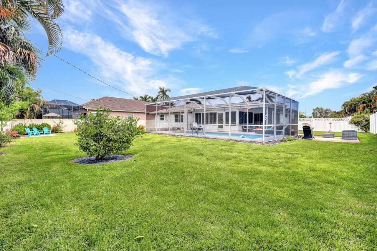 Daze - Summer Sale! Southern Facing Pool, Walk To The - No Ian Damage! Holiday home