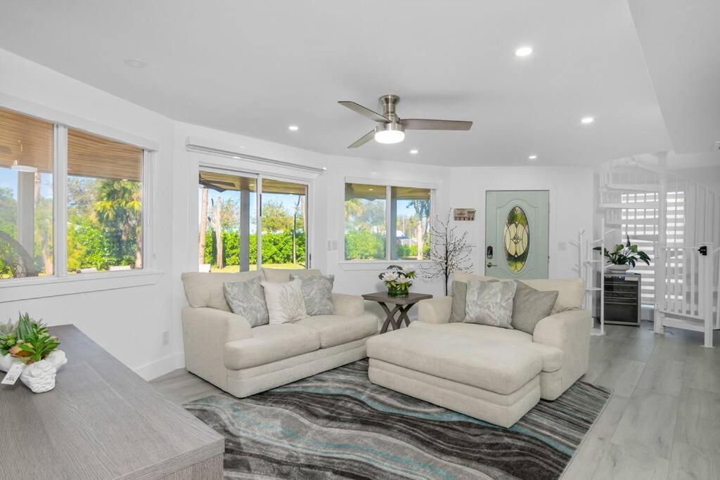 Holiday home Round Beach House W Pool *