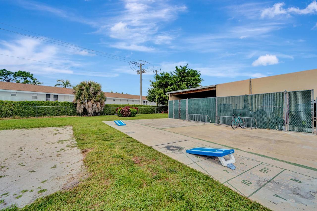 A Foot In The Shore Apartment Naples