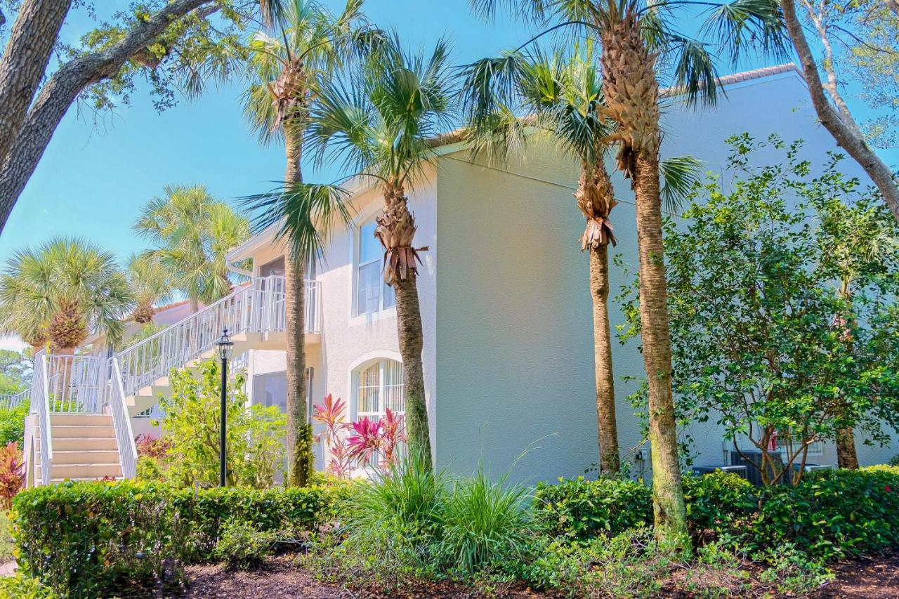 Oasis On Grey Fox Run Apartment Naples