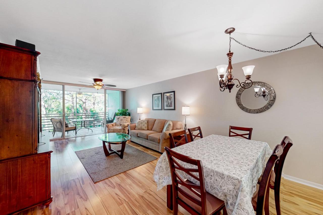 Apartment Wanderlust In #2302