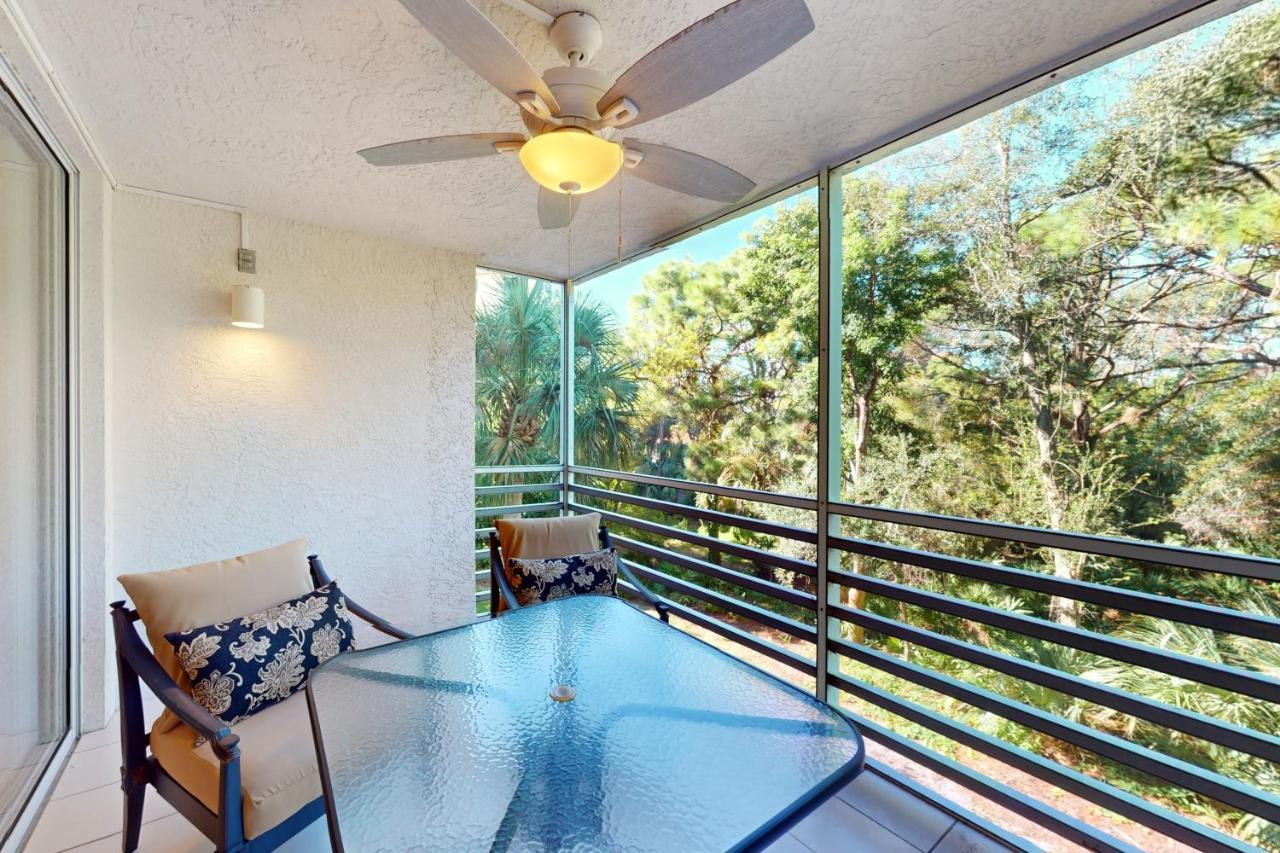 Apartment Wanderlust In #2302