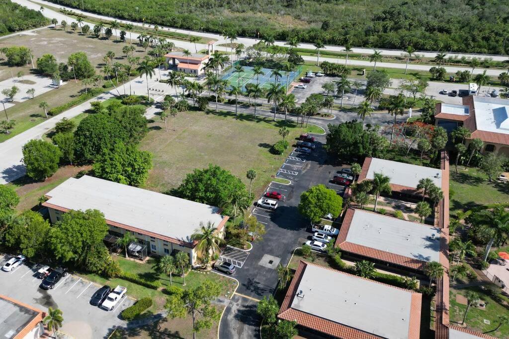 Fish/boat & Relax Marina Gem On The Water! Apartment Naples