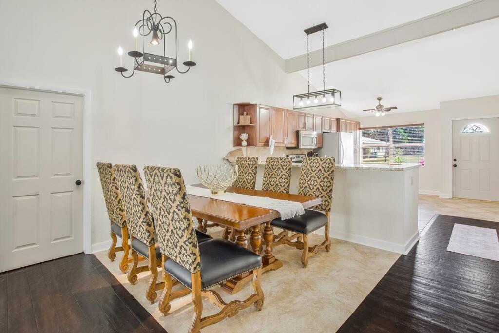 Oasis Villa Naples