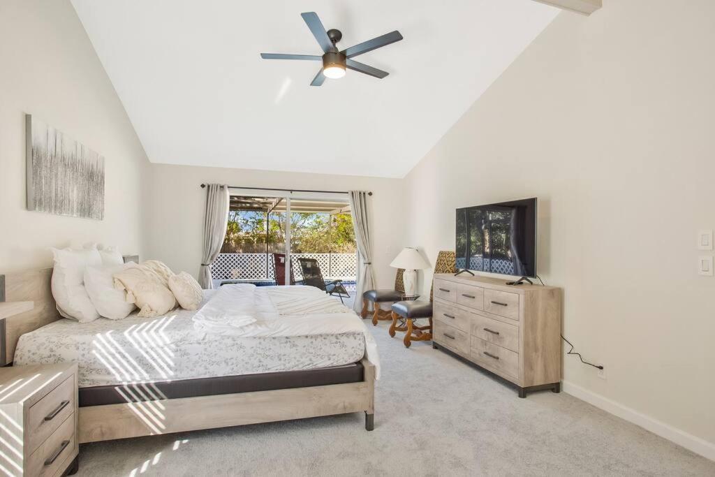 Oasis Naples