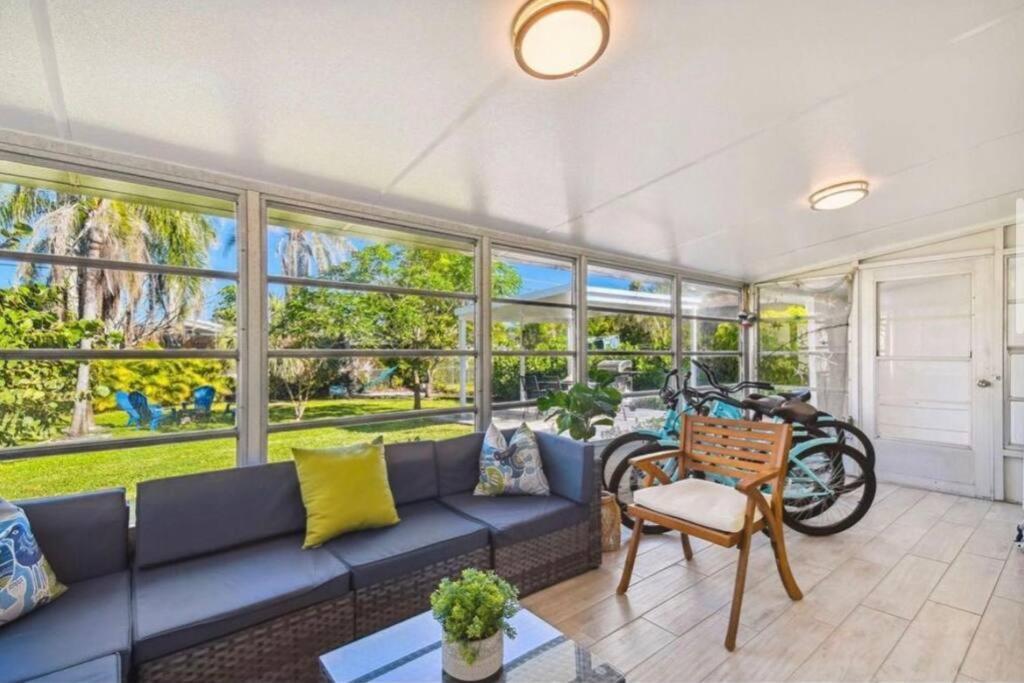 Vanderbilt Mercado Oasis. Holiday home