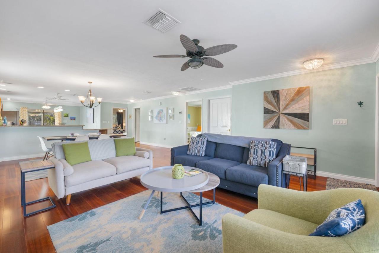 Vacation House, Just 3 Min Drive To Beach. * Naples