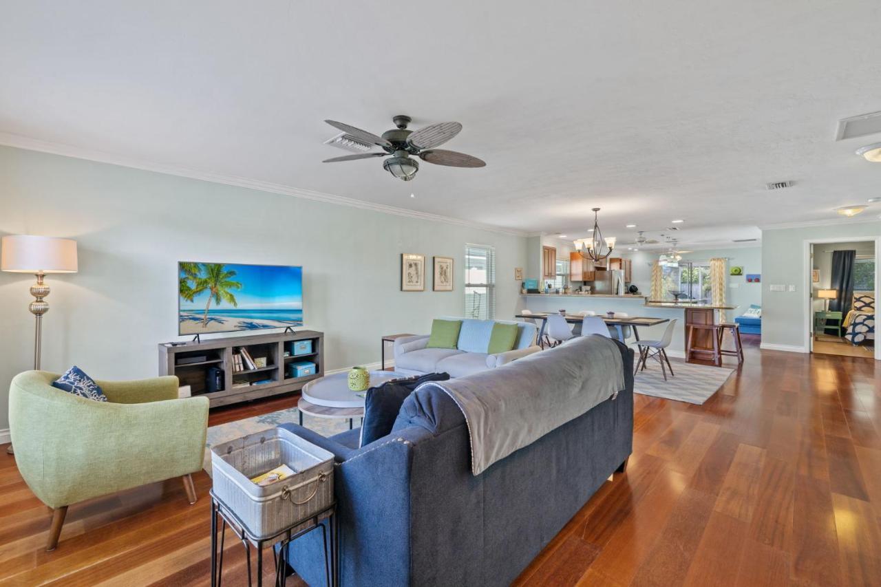 Holiday home Vacation House, Just 3 Min Drive To Beach. Naples