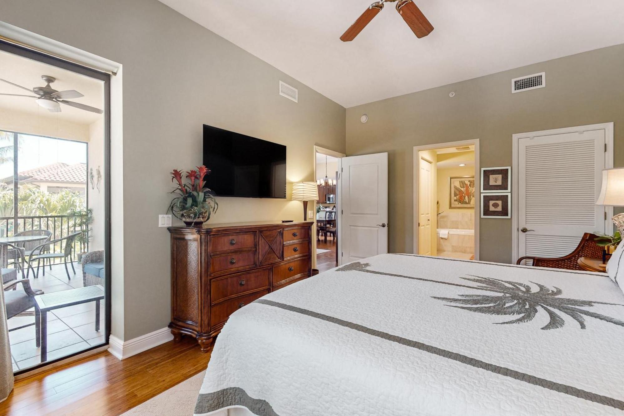 The At Bay Apartment *