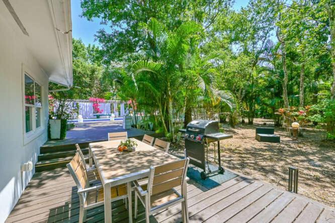 Orchid Estates * Naples
