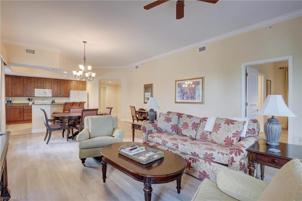 Apartment Beautiful In Naples! *