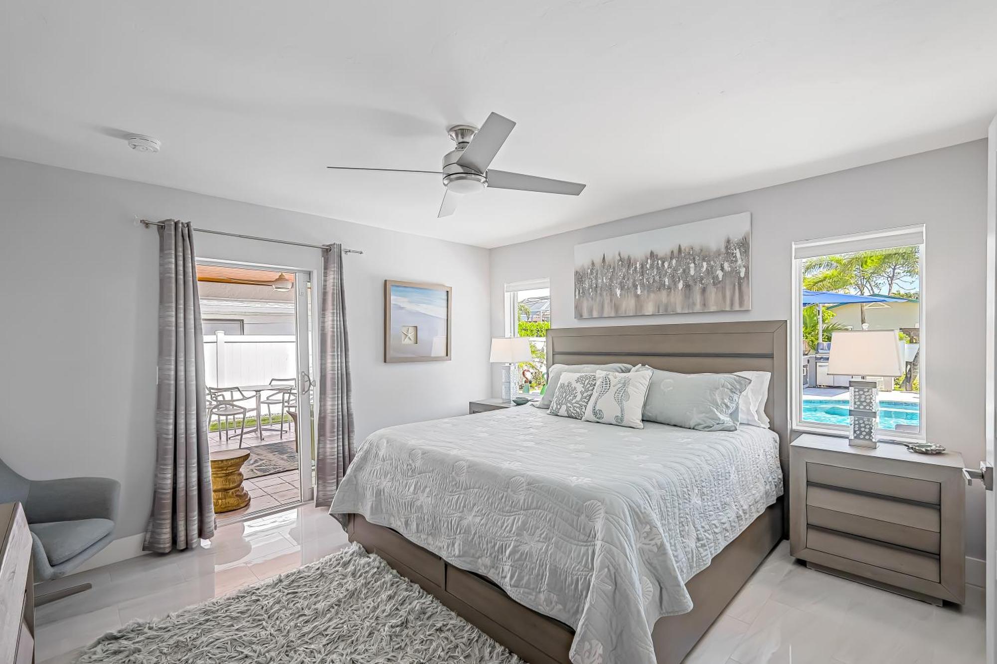 Ocean Pearl Luxury - 1 Mile To The Beach! - Salt Water Pool - Southern Exposure *