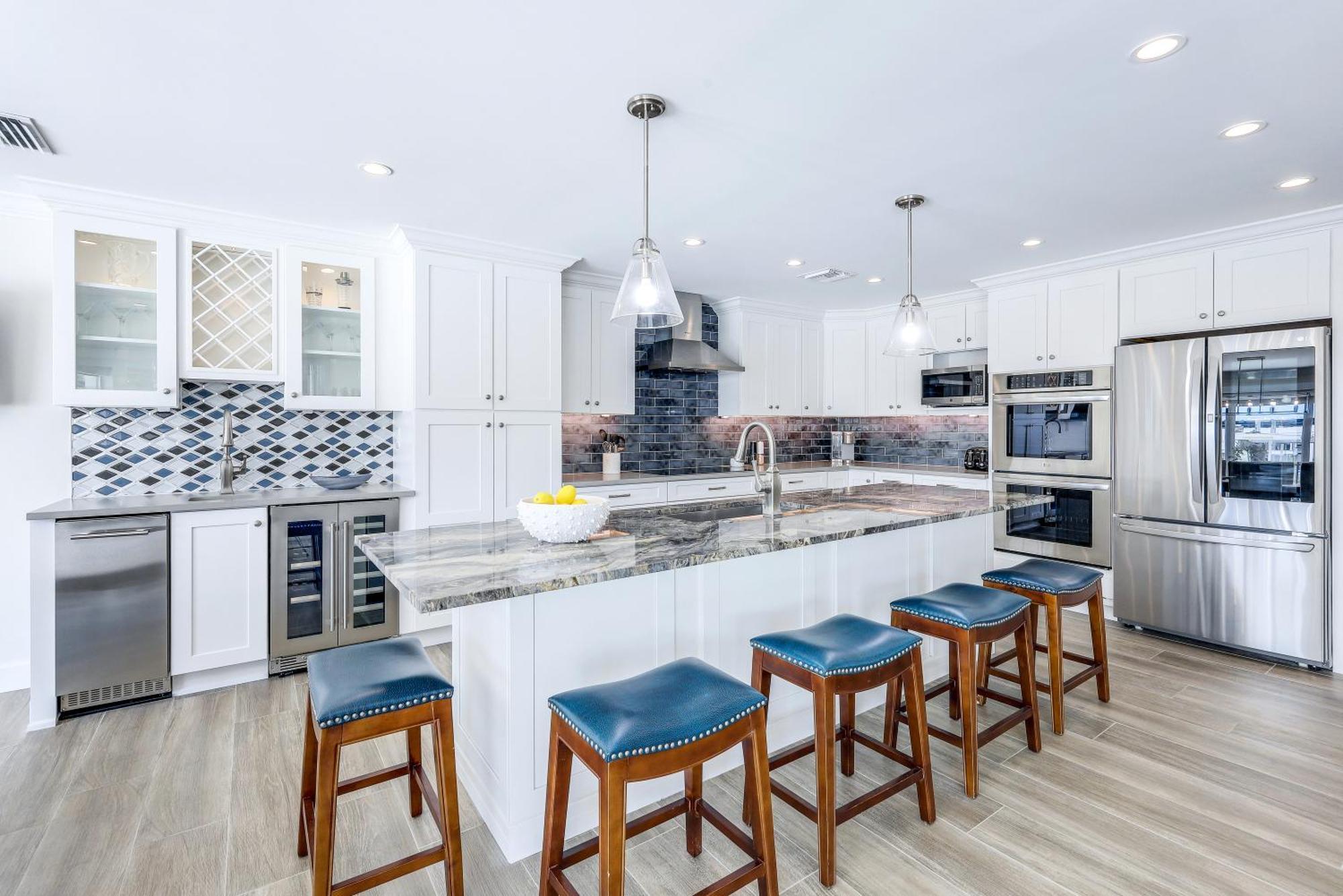 Life - Less Than 1 Mile To Vanderbilt Beach! - On The Water Holiday home Naples