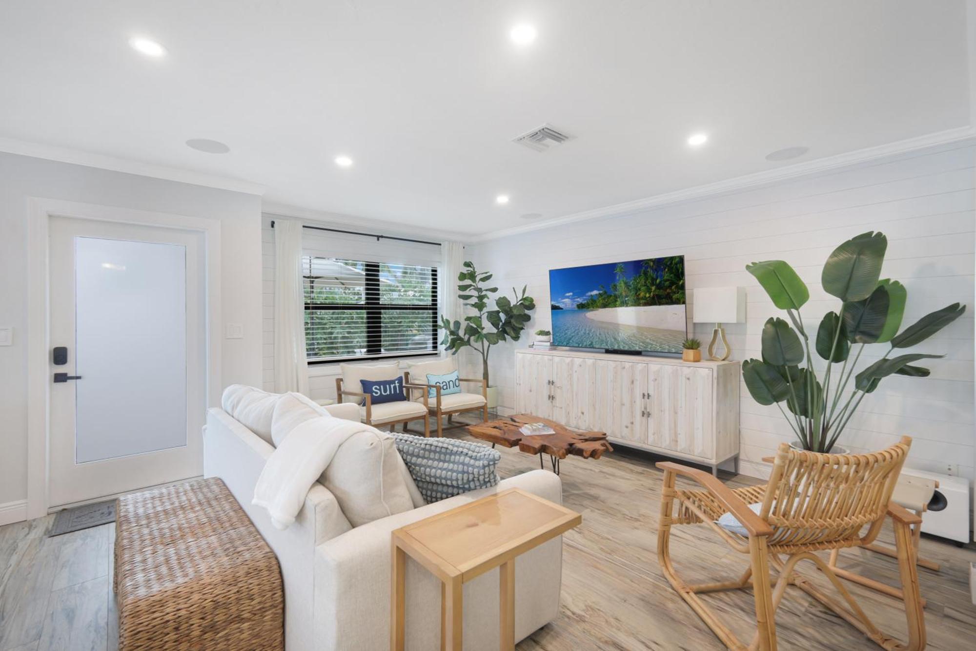 New! Retreat - Close To Vanderbilt Holiday home Naples