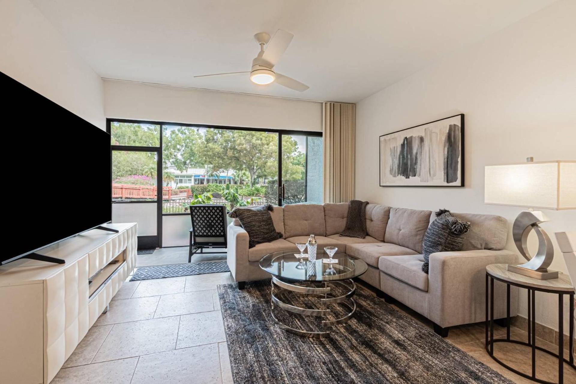 Park Shore Resort, 1st Floor, Bldg. A Holiday home Naples