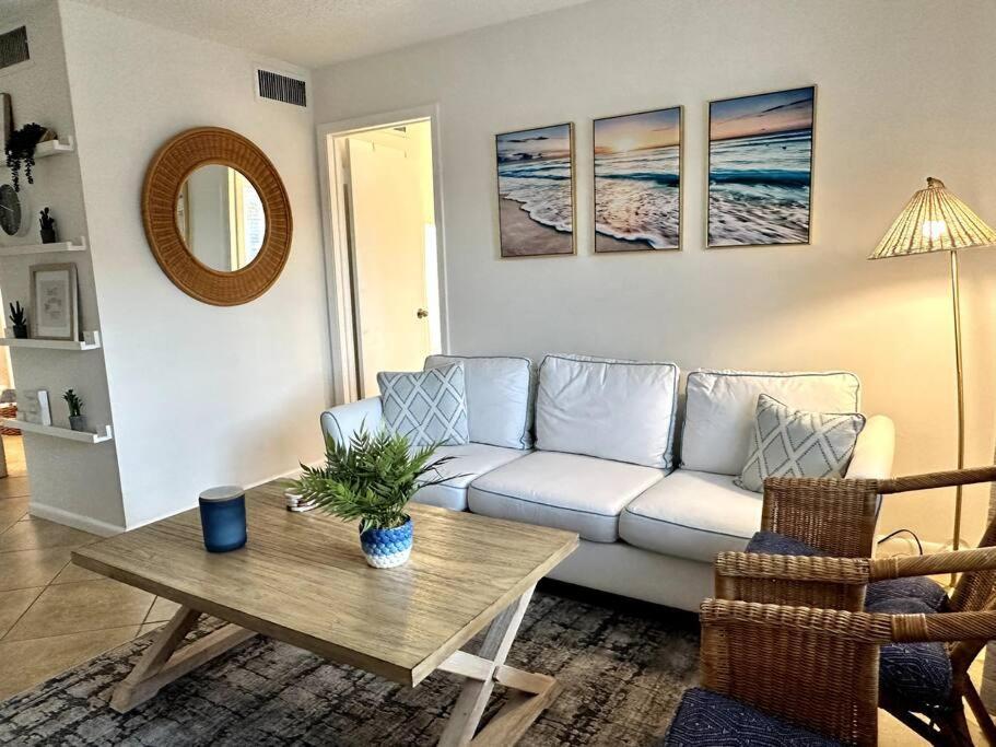 Renovated Cozy In *