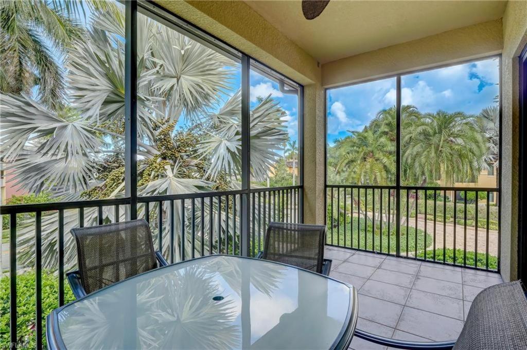 Apartment Beautiful In Naples!