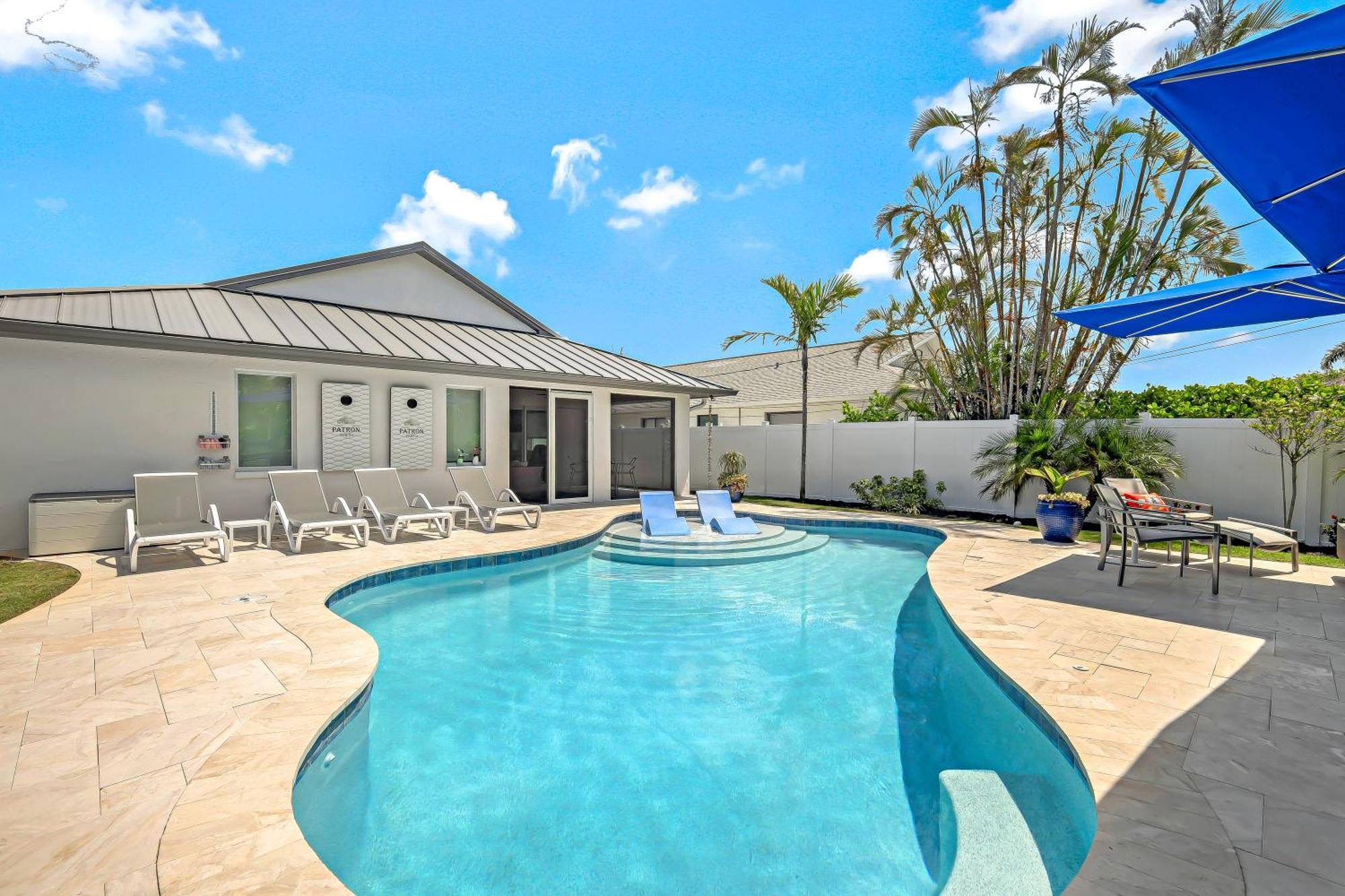 Holiday home Ocean Pearl Luxury - 1 Mile To The Beach! - Salt Water Pool - Southern Exposure Naples