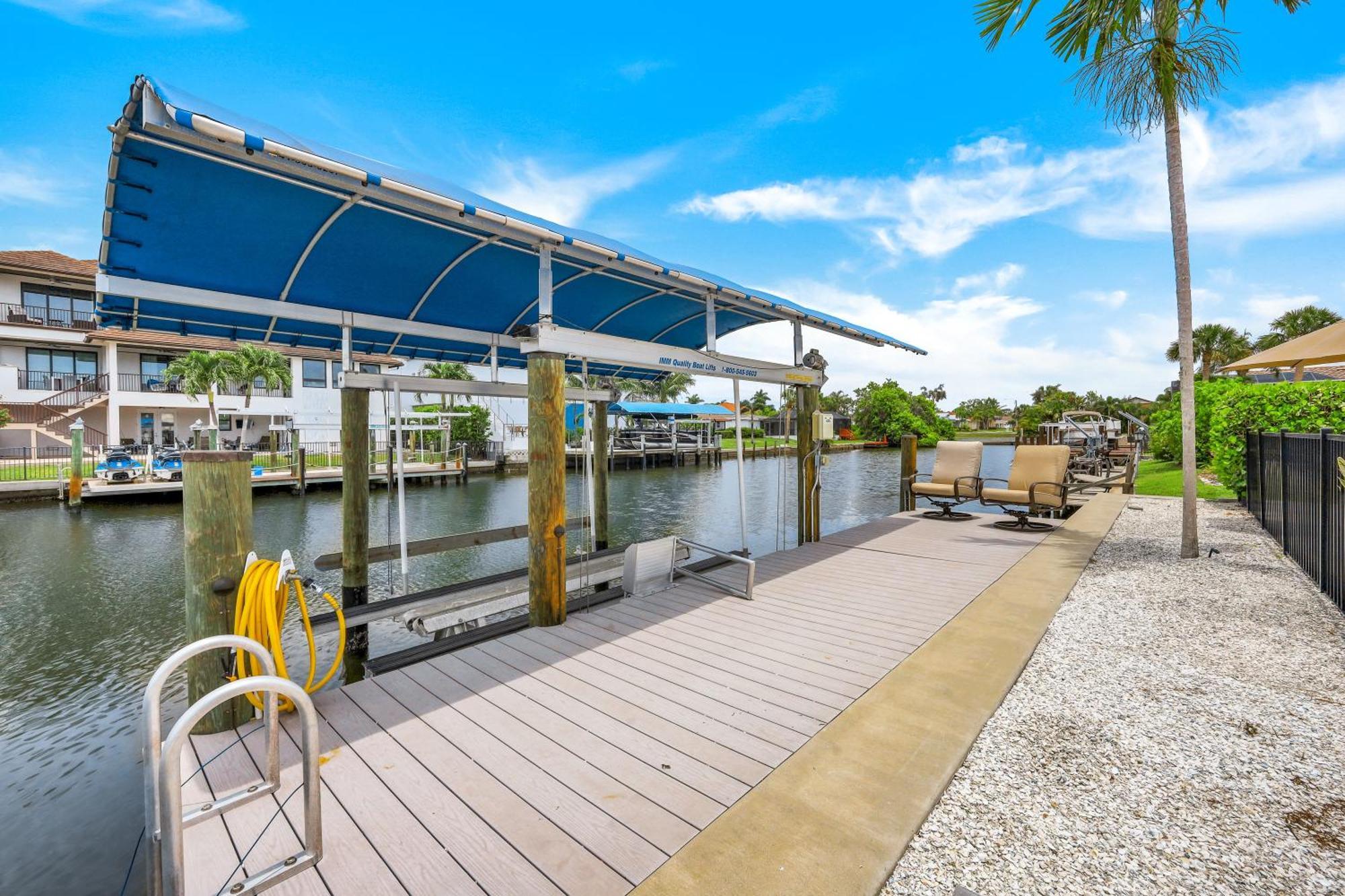 Life - Less Than 1 Mile To Vanderbilt Beach! - On The Water Holiday home Naples