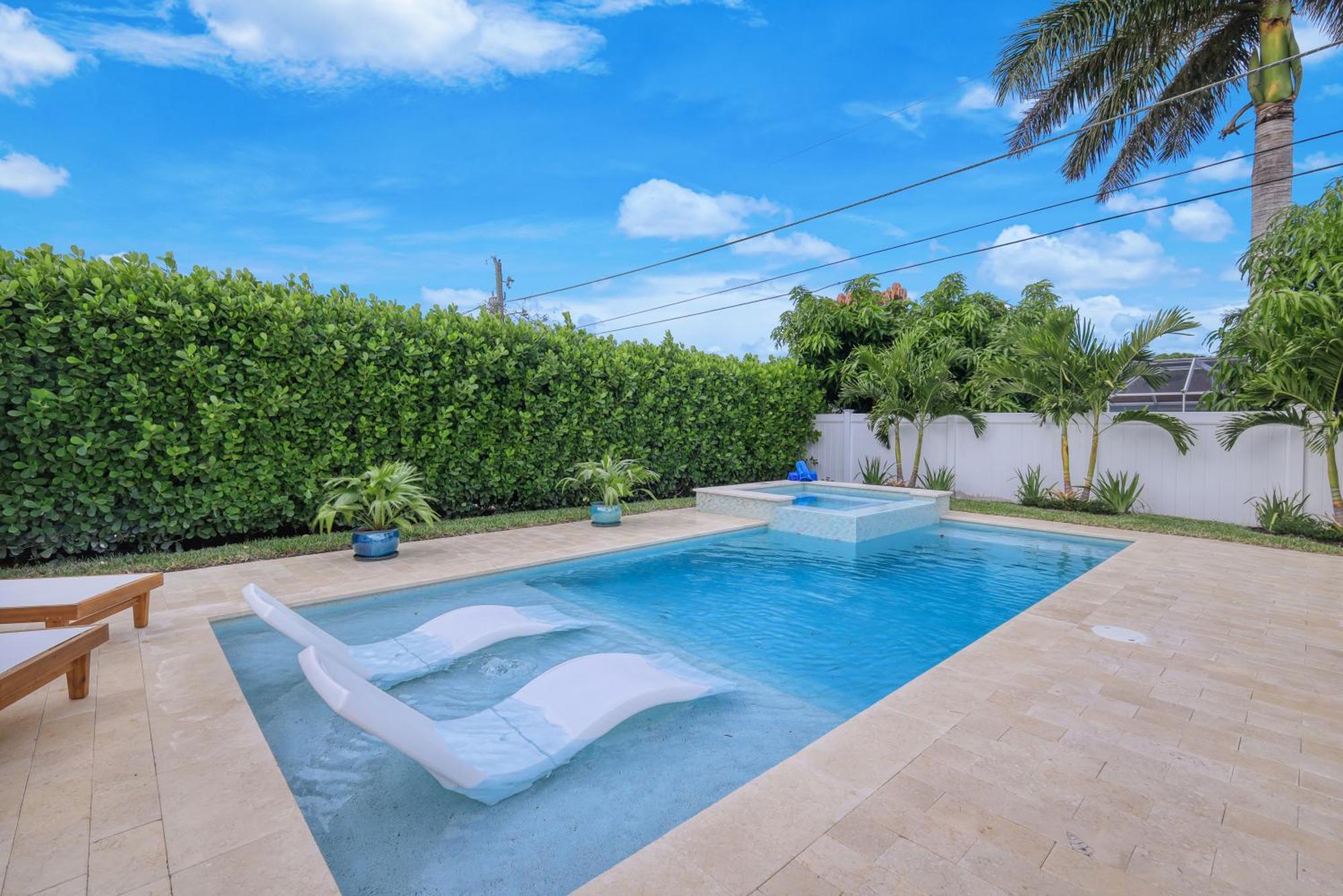 Holiday home New! Retreat - Close To Vanderbilt Naples