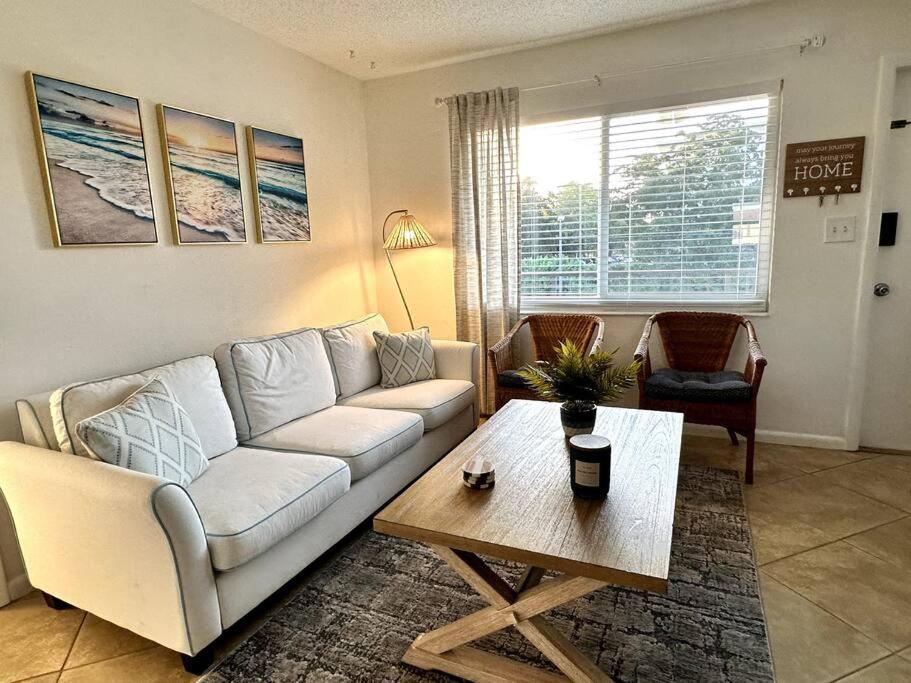 Renovated Cozy In *