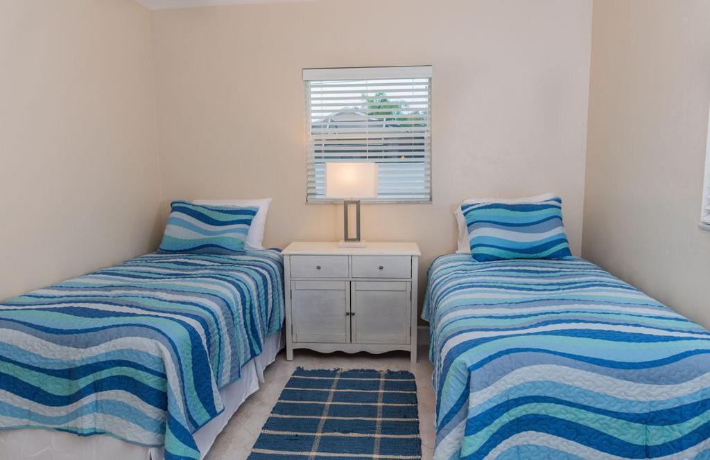 Holiday home Endless Paradise - Brand New Salt Water Pool! Rejuvenate And Relax!