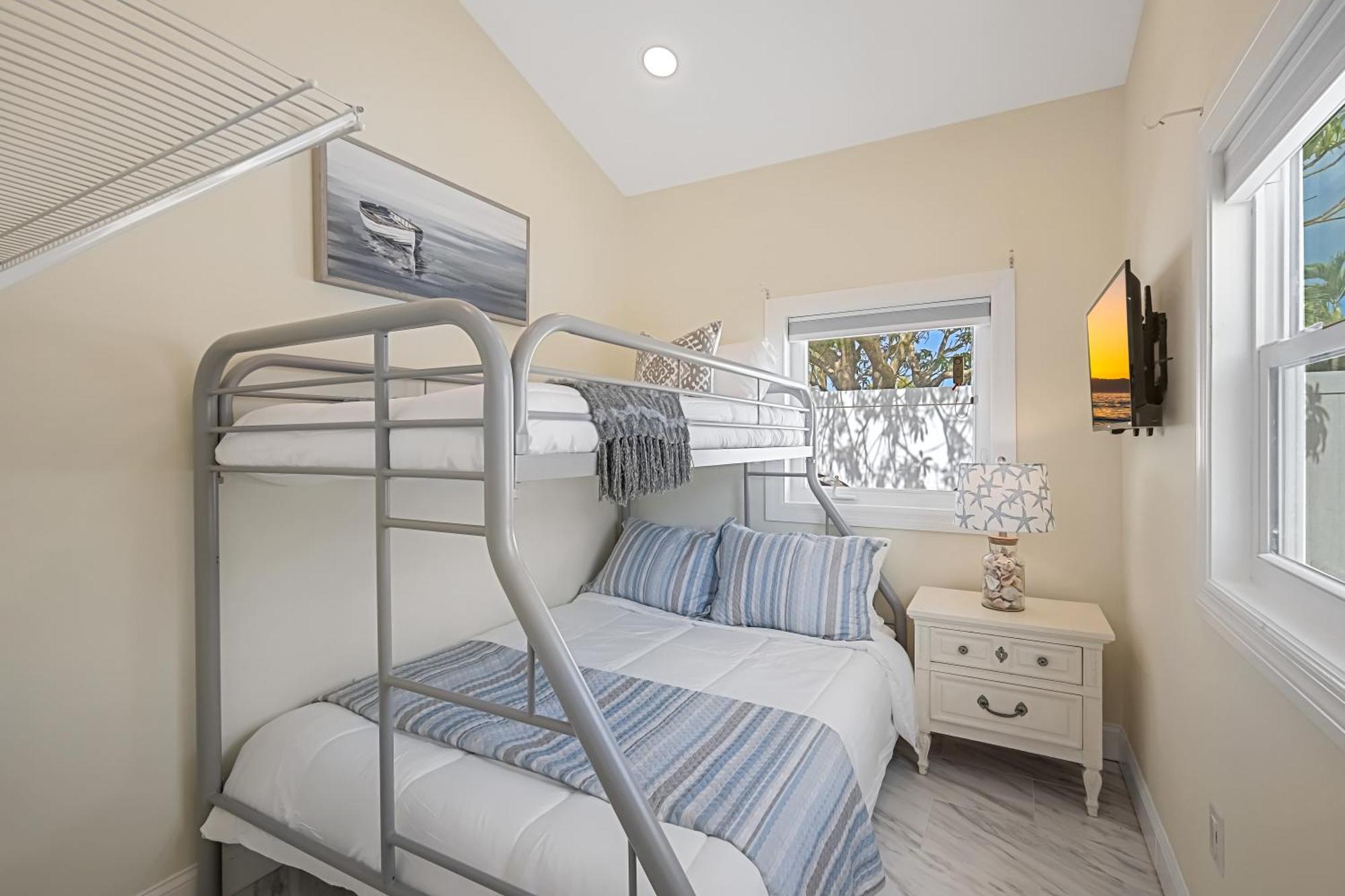 Jan Sale! 1 Mile To The Beach! - Paradise Point-salt Water Pool! Holiday home