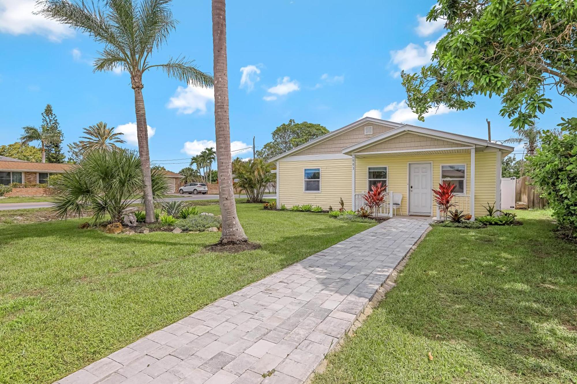 Jan Sale! 1 Mile To The Beach! - Paradise Point-salt Water Pool! Holiday home *