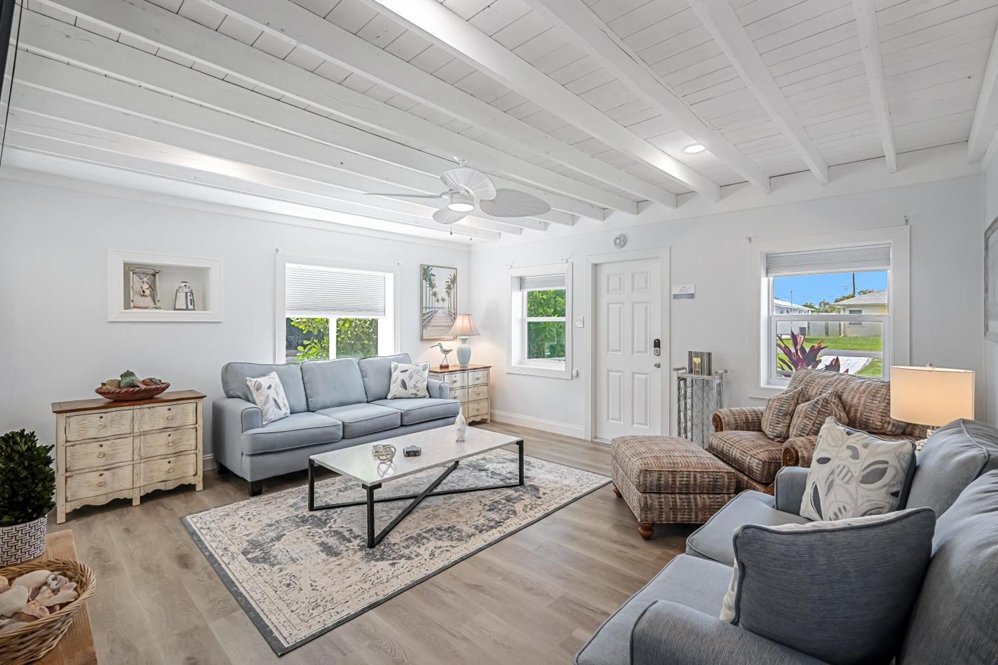 Holiday home Jan Sale! 1 Mile To The Beach! - Paradise Point-salt Water Pool!