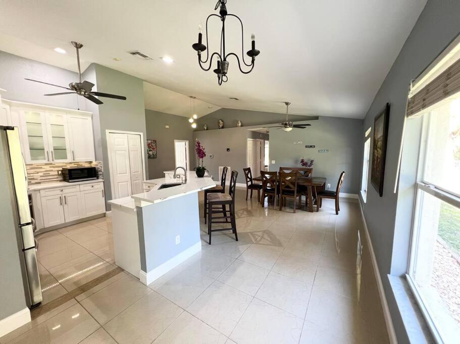 Holiday home In Naples. Long Term Welcome