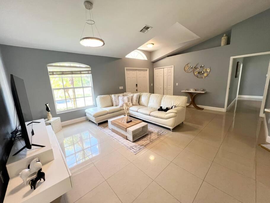 Holiday home In Naples. Long Term Welcome