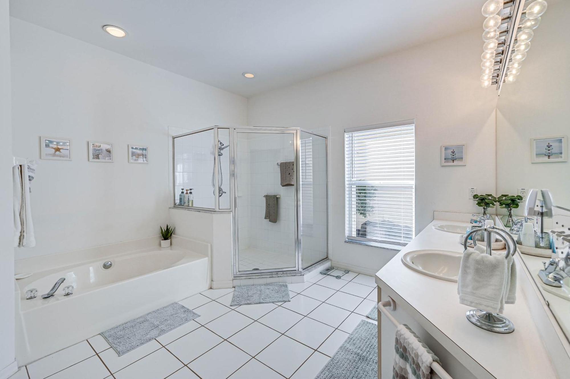 Vacation With Heated Private Pool Naples