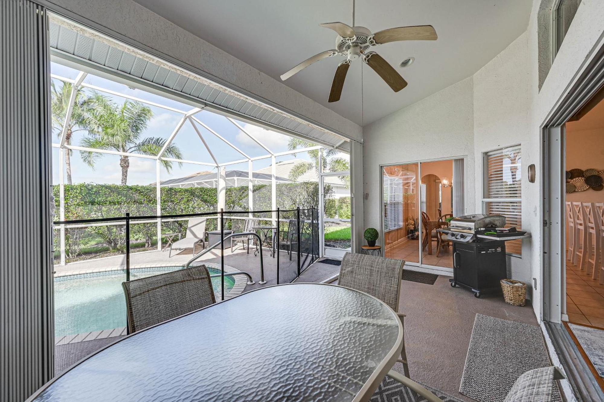 Vacation With Heated Private Pool Naples