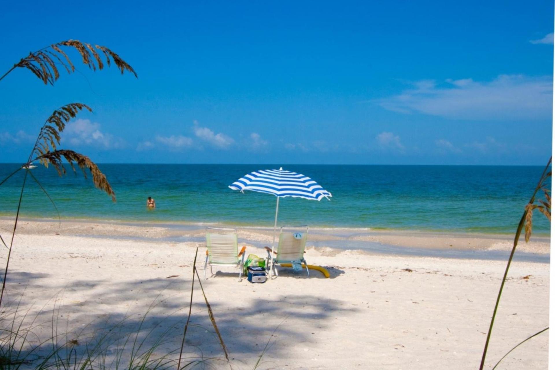 The Shore Club At Park Shore Holiday home