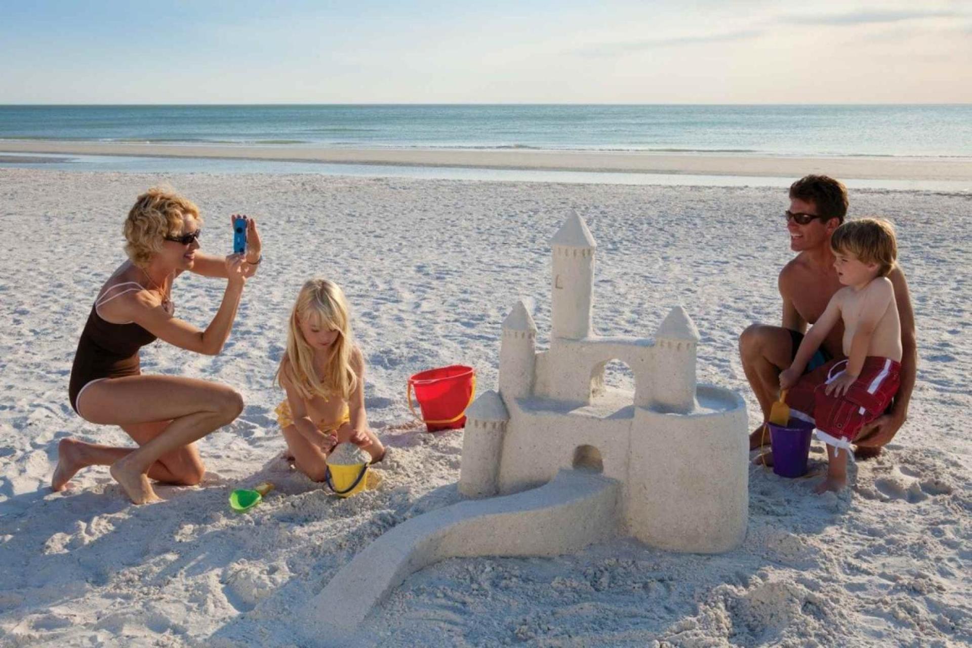 The Shore Club At Park Shore Holiday home *