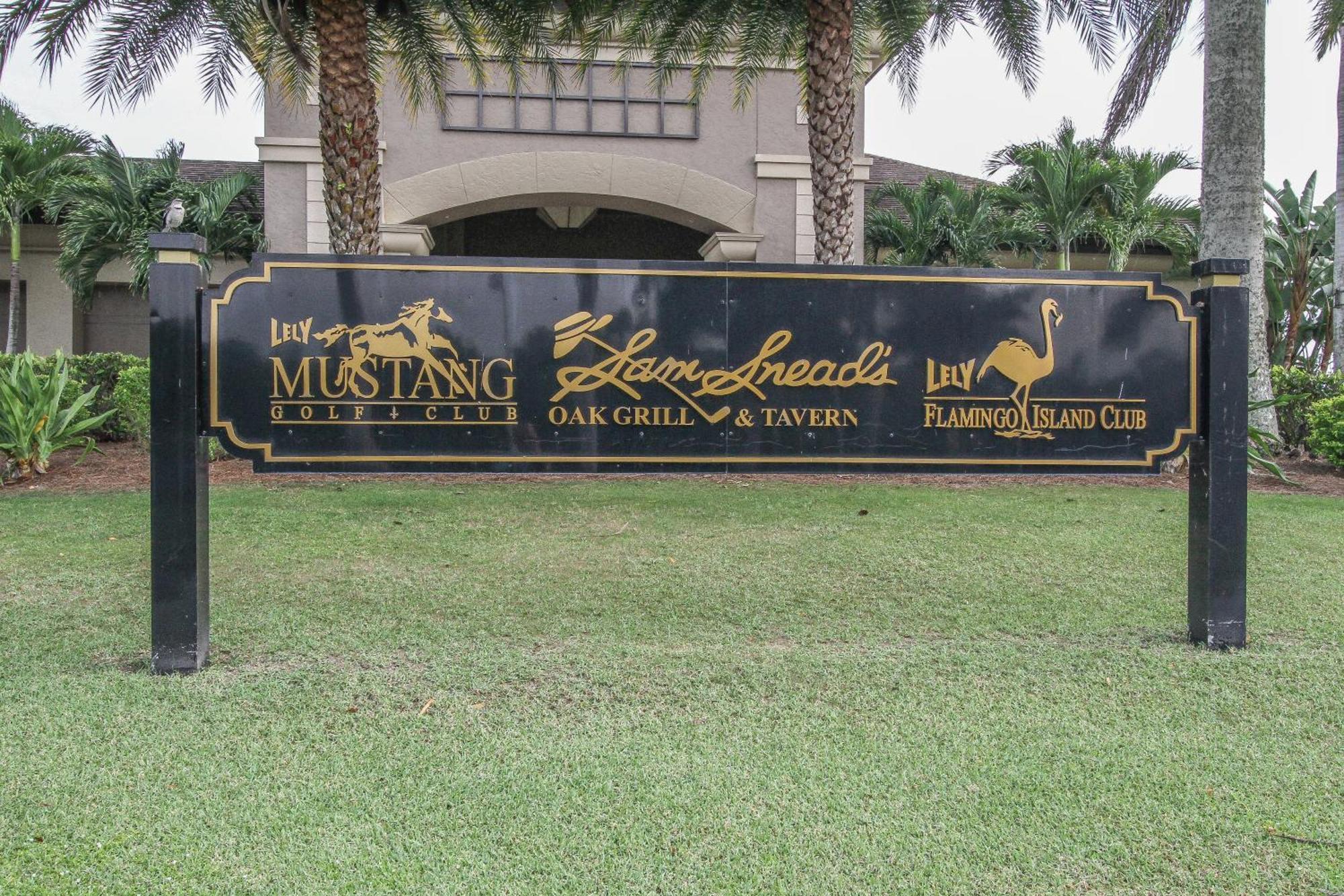 Greenlinks At Lely Luxury White Orchid Fully Renovated Modern 1st Floor 3bdr Golf Naples