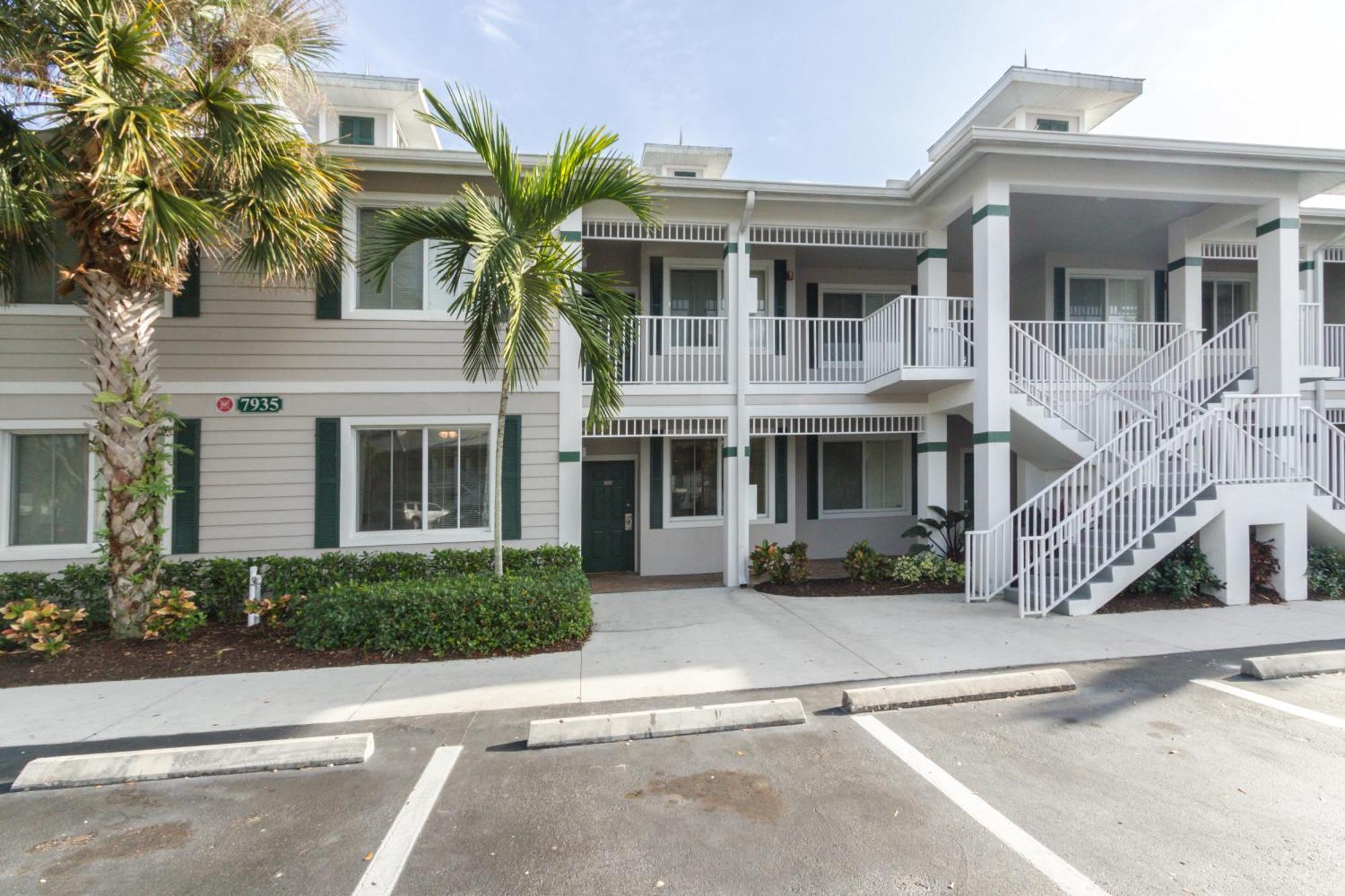 Greenlinks At Lely Luxury Purple Orchid Fully Renovated Modern 1st Floor 3bdr Golf Apartment *