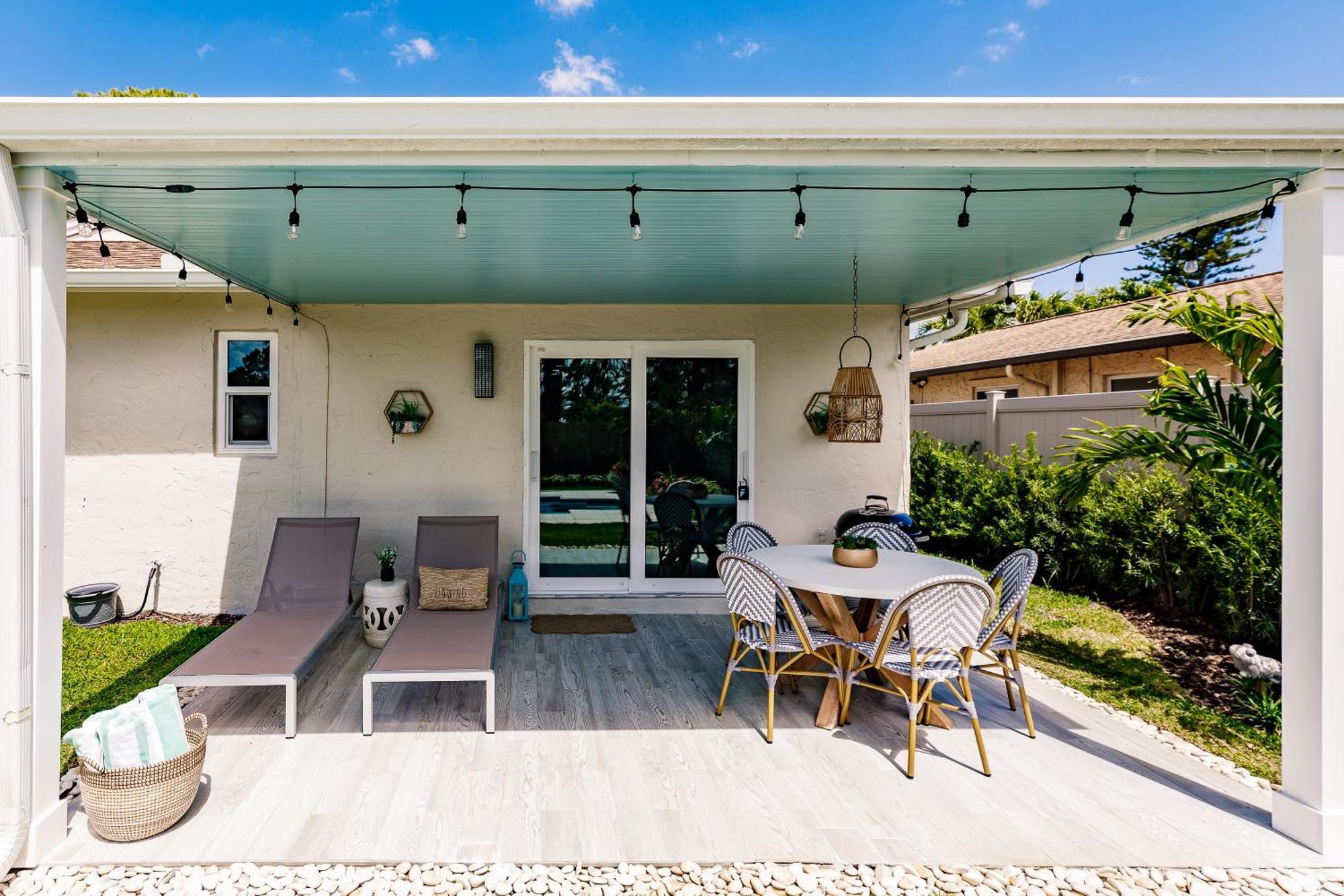 Retreat Bike To Beach! 4 Bed 2 Bath * Naples