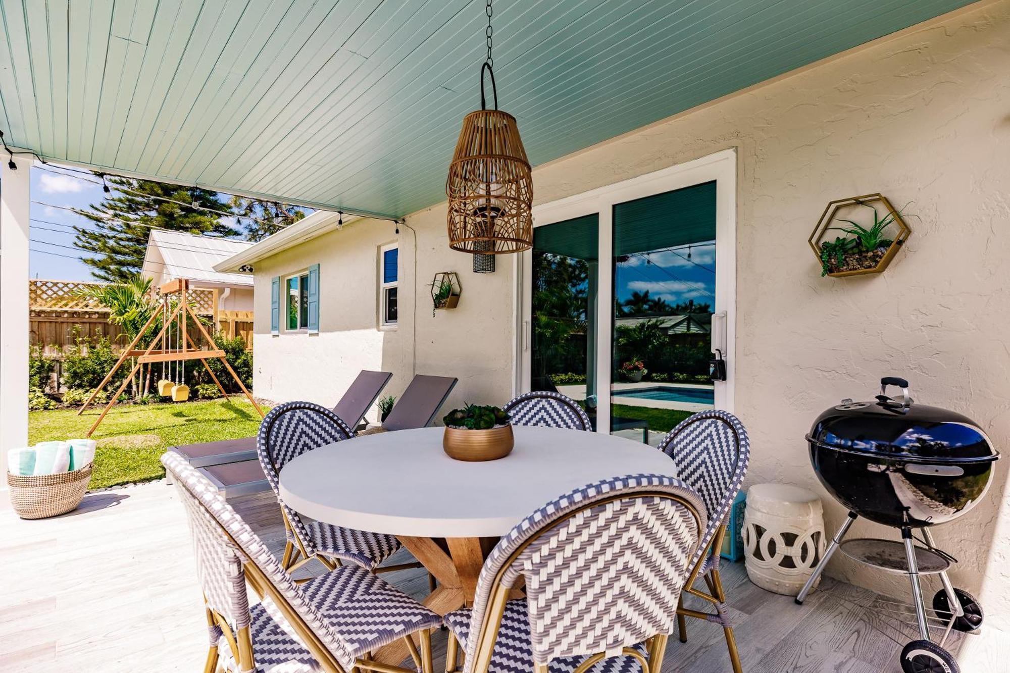 Retreat Bike To Beach! 4 Bed 2 Bath