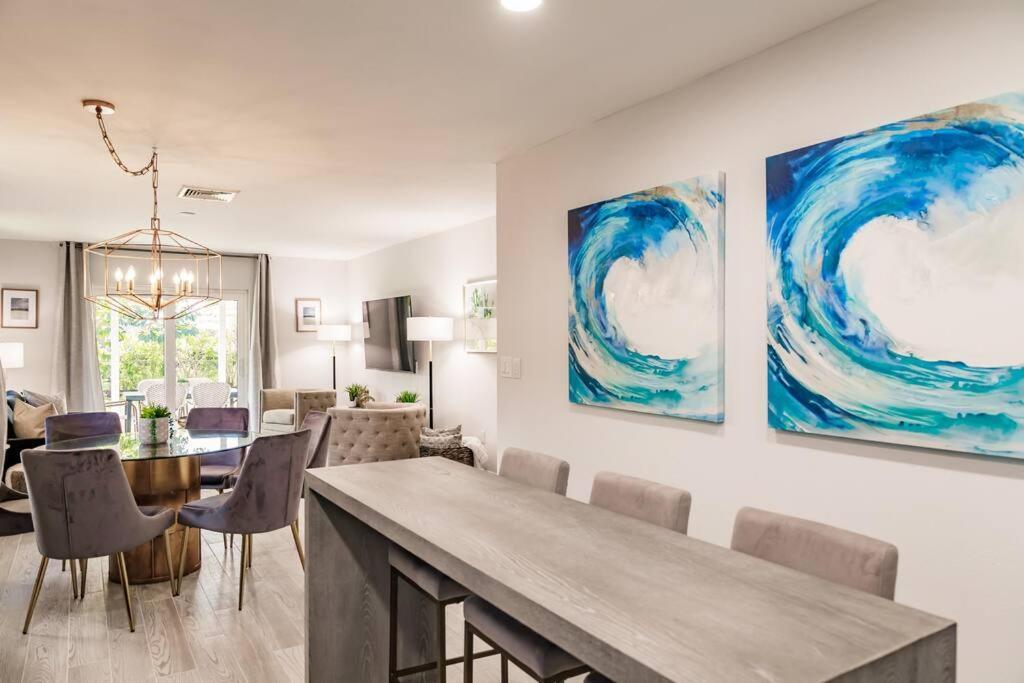 Retreat Bike To Beach! 4 Bed 2 Bath Naples