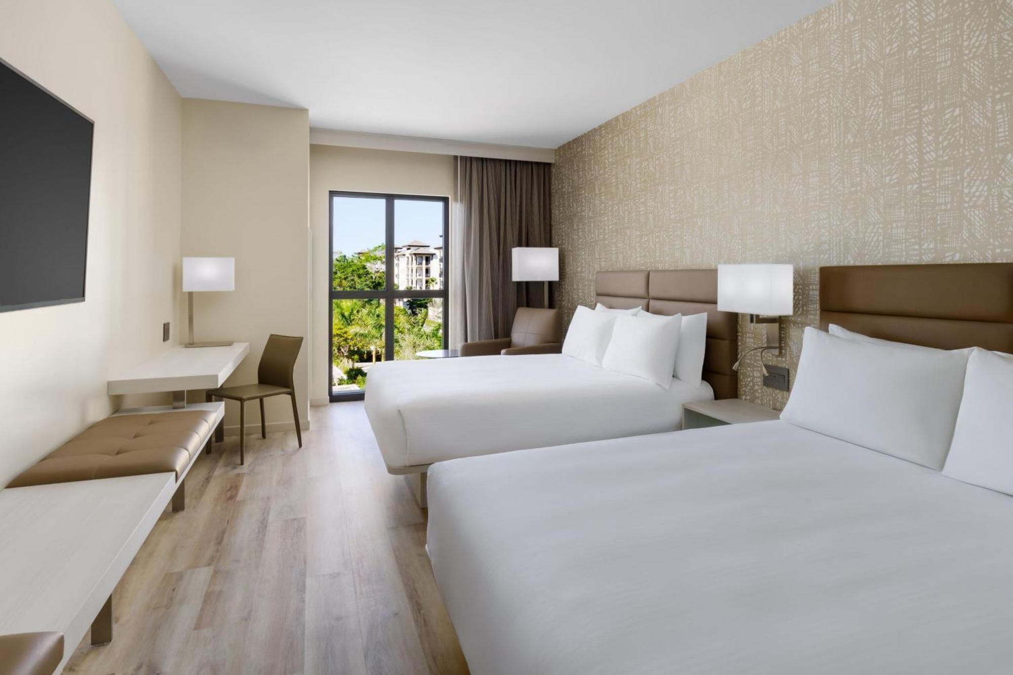 Ac By Marriott 5th Avenue Hotel Naples