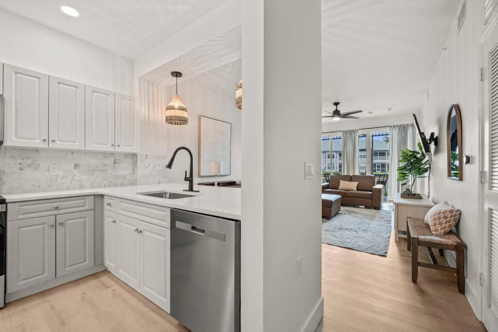 Luxurious Golf W/ Pool And Amenities! Villa *