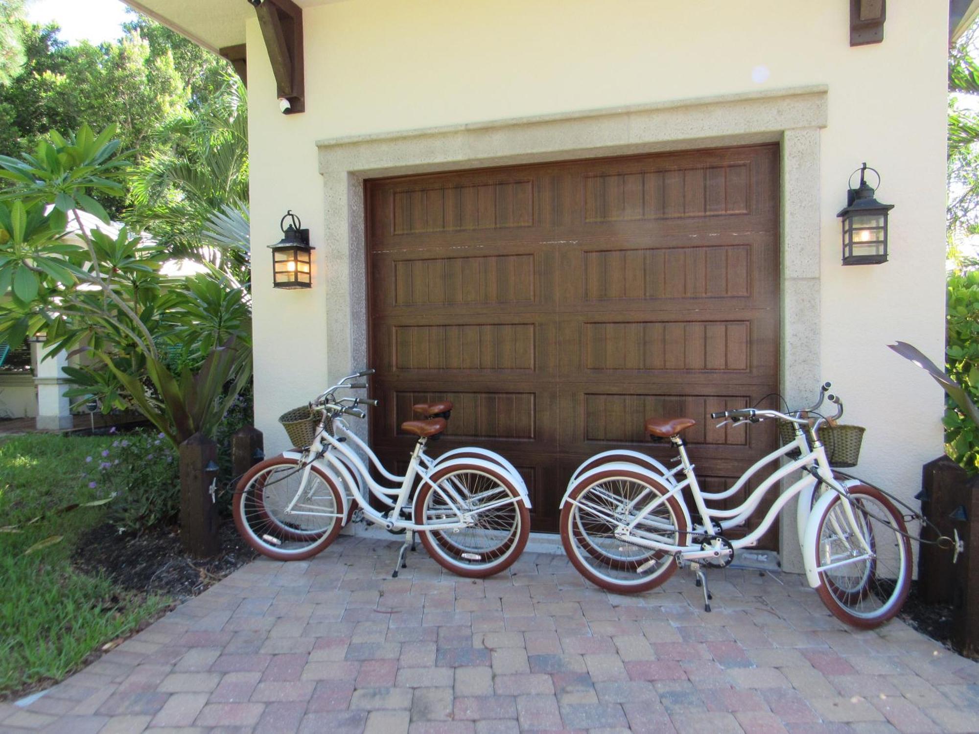 Holiday home Coastal Vibes, Pickleball Court, One Mile To The